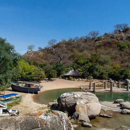 Mufasa Eco Lodge Monkey Bay Ngoại thất bức ảnh