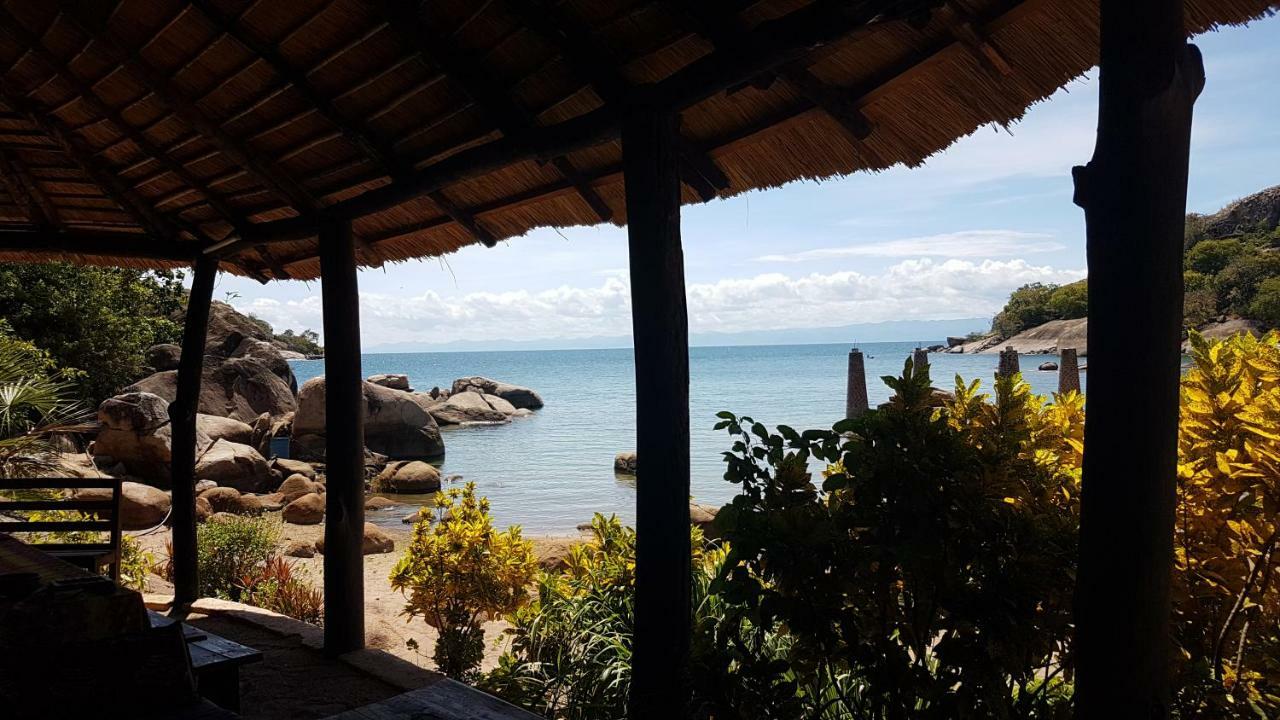 Mufasa Eco Lodge Monkey Bay Ngoại thất bức ảnh