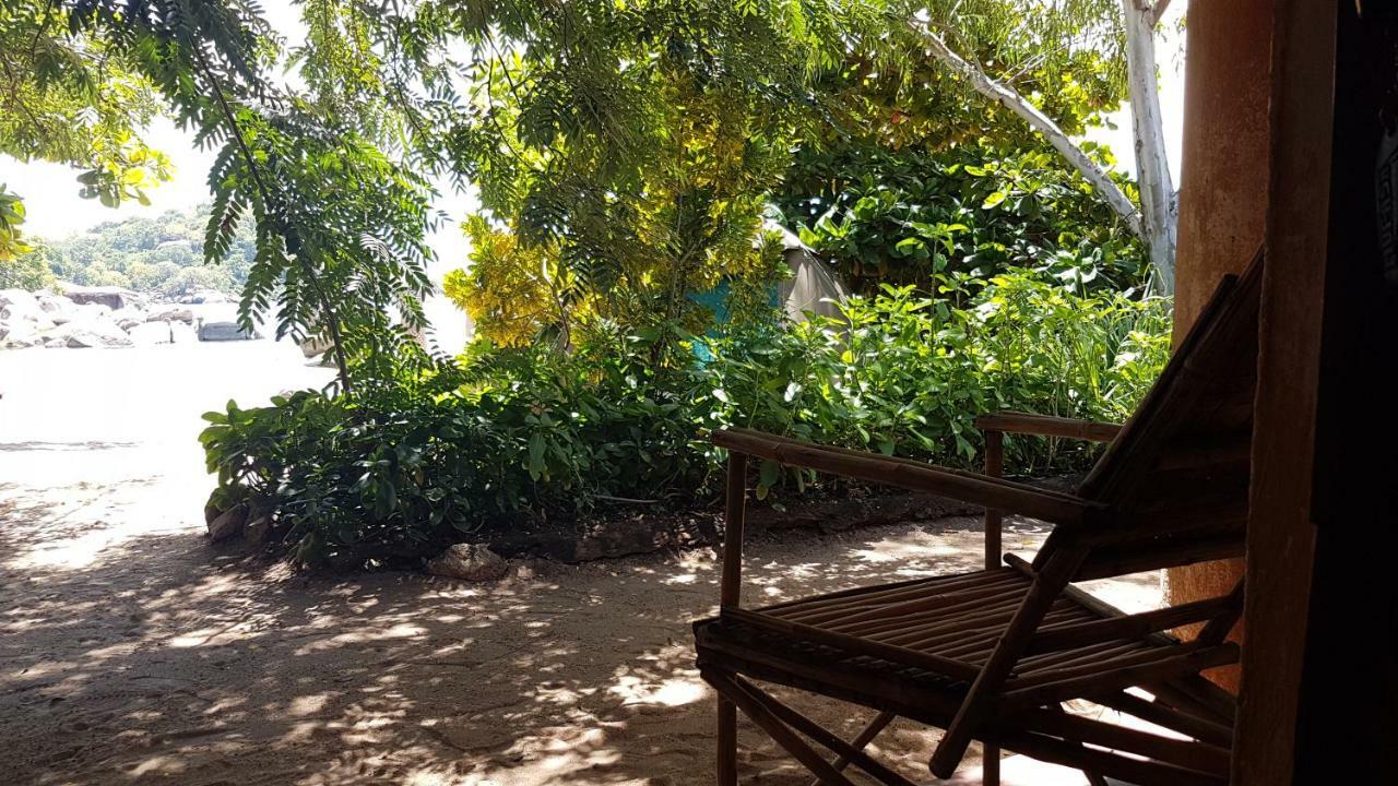 Mufasa Eco Lodge Monkey Bay Ngoại thất bức ảnh
