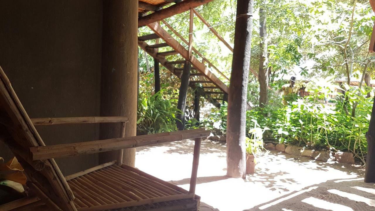 Mufasa Eco Lodge Monkey Bay Ngoại thất bức ảnh