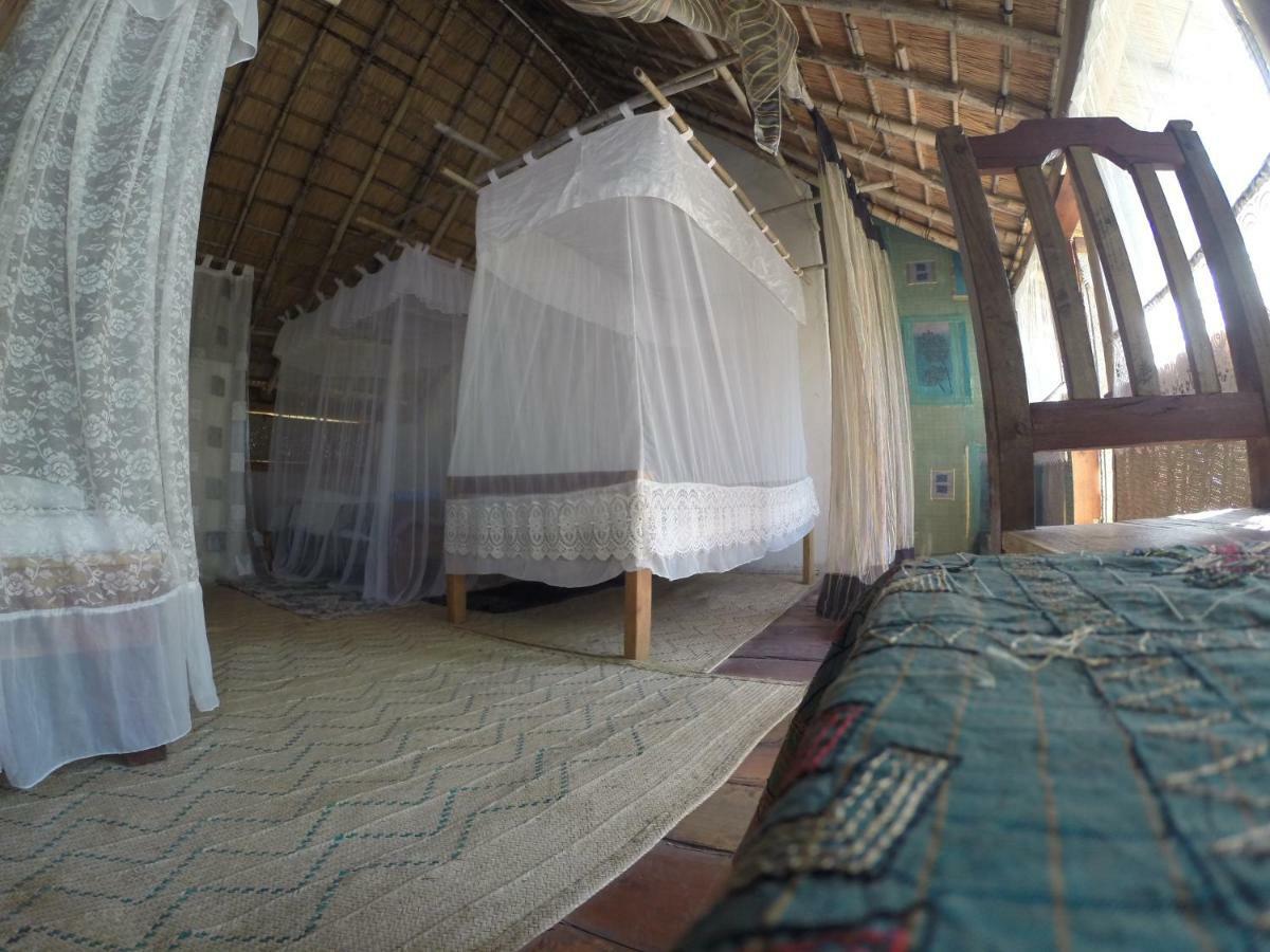 Mufasa Eco Lodge Monkey Bay Ngoại thất bức ảnh